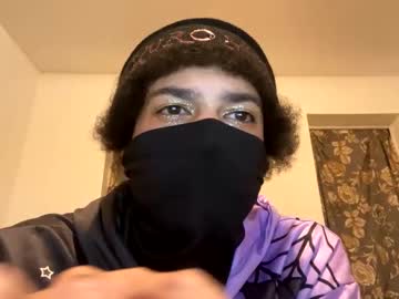 Peachy_Plum Chaturbate stream image from October 17, 2025