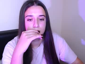 Alinaasti_ Chaturbate stream image from October 17, 2025