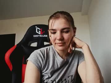 Darcibranden Chaturbate stream image from October 17, 2025