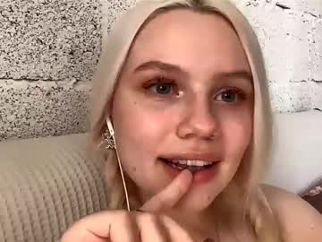 Donnettakeblish Chaturbate stream image from October 17, 2025