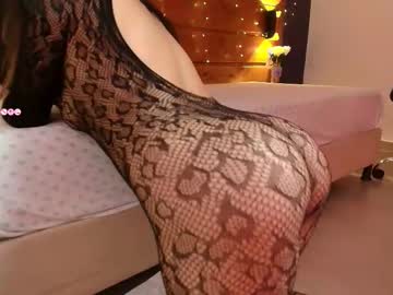 Mahia_Queen Chaturbate stream image from October 17, 2025