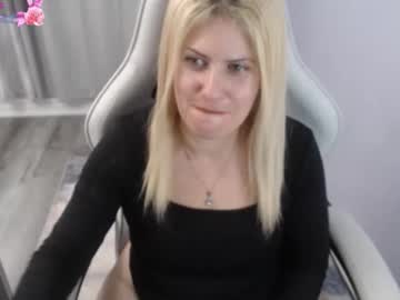 Bellastar84 Chaturbate stream image from October 17, 2025