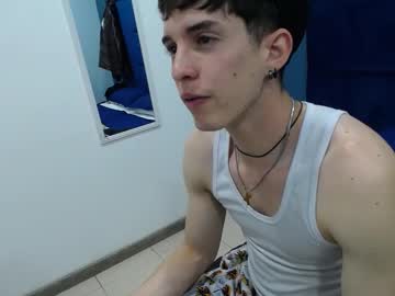 Jheampiero Chaturbate stream image from October 17, 2025