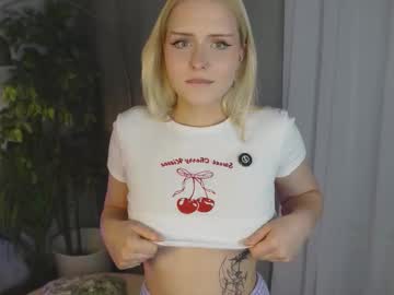 A_Avine Chaturbate stream image from October 17, 2025