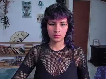 Glitch_Doll Chaturbate stream image from October 17, 2025