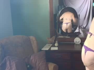 Hidden_Gold_Milf Chaturbate stream image from October 17, 2025