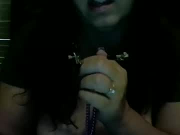 Wetanddripping22 Chaturbate stream image from October 17, 2025