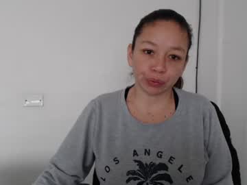 Elaine_Cooper_21 Chaturbate stream image from October 17, 2025