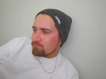 Heyitsryan01 Chaturbate stream image from October 17, 2025