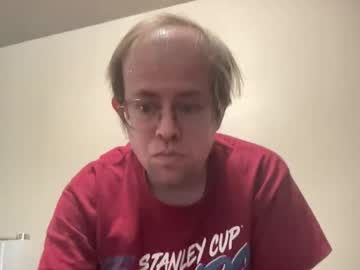 Petert32 Chaturbate stream image from October 17, 2025