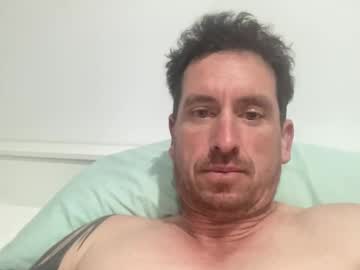 Kiwibuzzer Chaturbate stream image from October 17, 2025