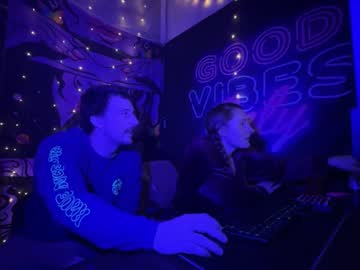 Sexywifead Chaturbate stream image from October 17, 2025