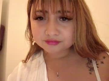 Emily_Ravee Chaturbate stream image from October 17, 2025