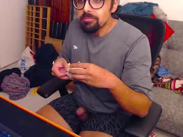 Fizz6572 Chaturbate stream image from October 17, 2025