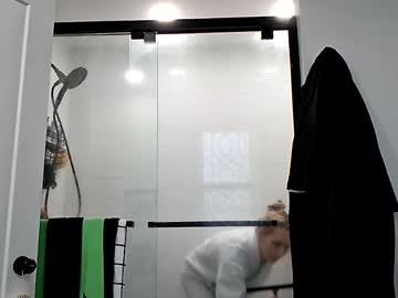 Lickerlittlelover Chaturbate stream image from October 17, 2025
