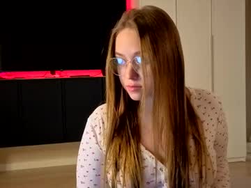 Sofaris Chaturbate stream image from October 17, 2025