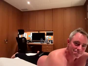 Meau_Lest Chaturbate stream image from October 17, 2025