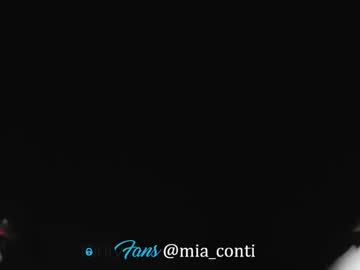 Miacontilive Chaturbate stream image from October 17, 2025