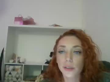 Chaoticcurves Chaturbate stream image from October 17, 2025