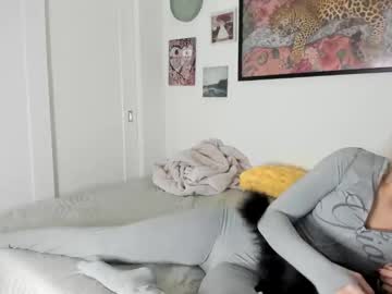 Ariah_Is_Blonde Chaturbate stream image from October 17, 2025