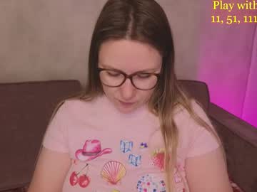 Cute_Darina Chaturbate stream image from October 18, 2025