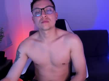 Ares2215 Chaturbate stream image from October 18, 2025