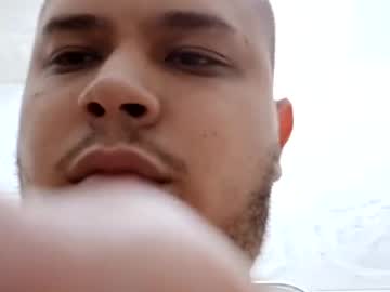 Alexboy022025 Chaturbate stream image from October 18, 2025