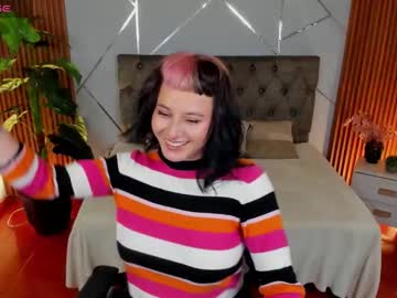 Camii_Lux Chaturbate stream image from October 18, 2025