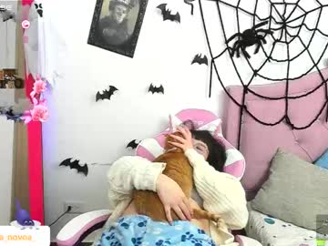 Liv_Rosse Chaturbate stream image from October 18, 2025
