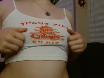 Merrinmoans Chaturbate stream image from October 18, 2025