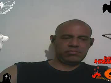 Retlam37 Chaturbate stream image from October 18, 2025
