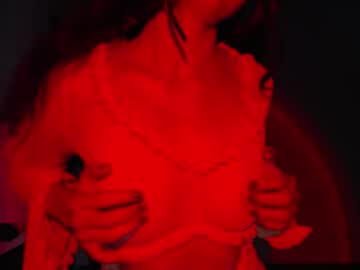 Tatianaaah Chaturbate stream image from October 18, 2025