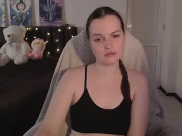 Little__Flowers Chaturbate stream image from October 18, 2025
