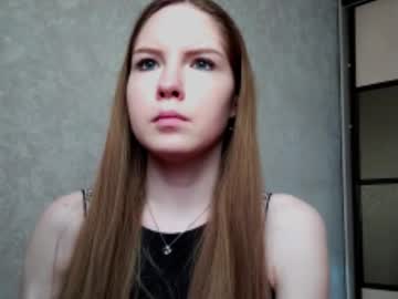 Vernettaorlikowski Chaturbate stream image from October 18, 2025
