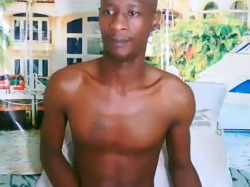 Kinkyebonyguy Chaturbate stream image from October 18, 2025