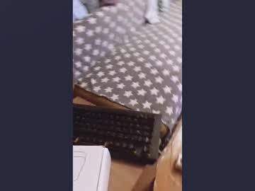 Joannieherzberg Chaturbate stream image from October 18, 2025