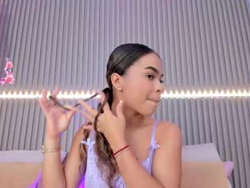 Coralineross_ Chaturbate stream image from October 18, 2025