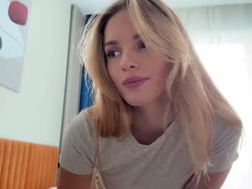 Hornybunnyss Chaturbate stream image from October 18, 2025