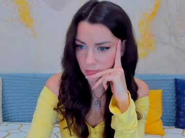 Foxyx1 Chaturbate stream image from October 18, 2025