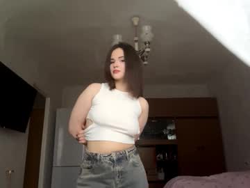 Lucykillay Chaturbate stream image from October 18, 2025