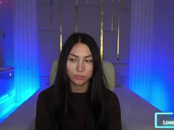 Elisevelour Chaturbate stream image from October 18, 2025