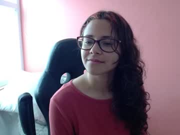 Mora_Haze Chaturbate stream image from October 18, 2025