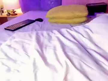 Mishellerachell Chaturbate stream image from October 18, 2025