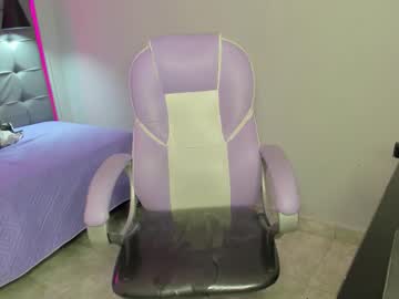 Alamgrey_ Chaturbate stream image from October 18, 2025