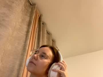 Natoshamartorano Chaturbate stream image from October 18, 2025