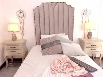 Scarlette_Rouse Chaturbate stream image from October 18, 2025