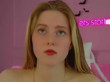 Lexireadway Chaturbate stream image from October 18, 2025