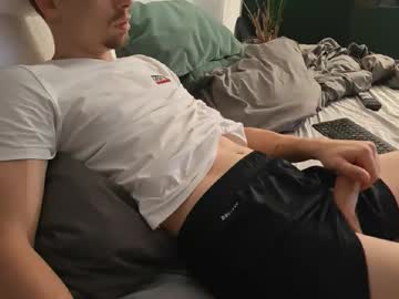 Adamlong26 Chaturbate stream image from October 18, 2025