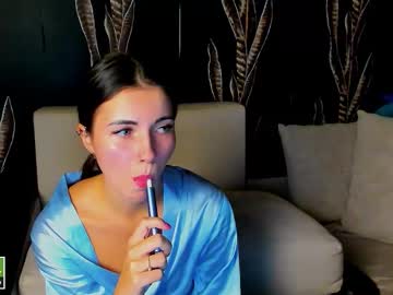 Kira_Moon_1 Chaturbate stream image from October 18, 2025