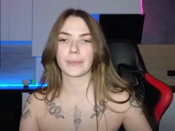 Pinkkii1 Chaturbate stream image from October 18, 2025